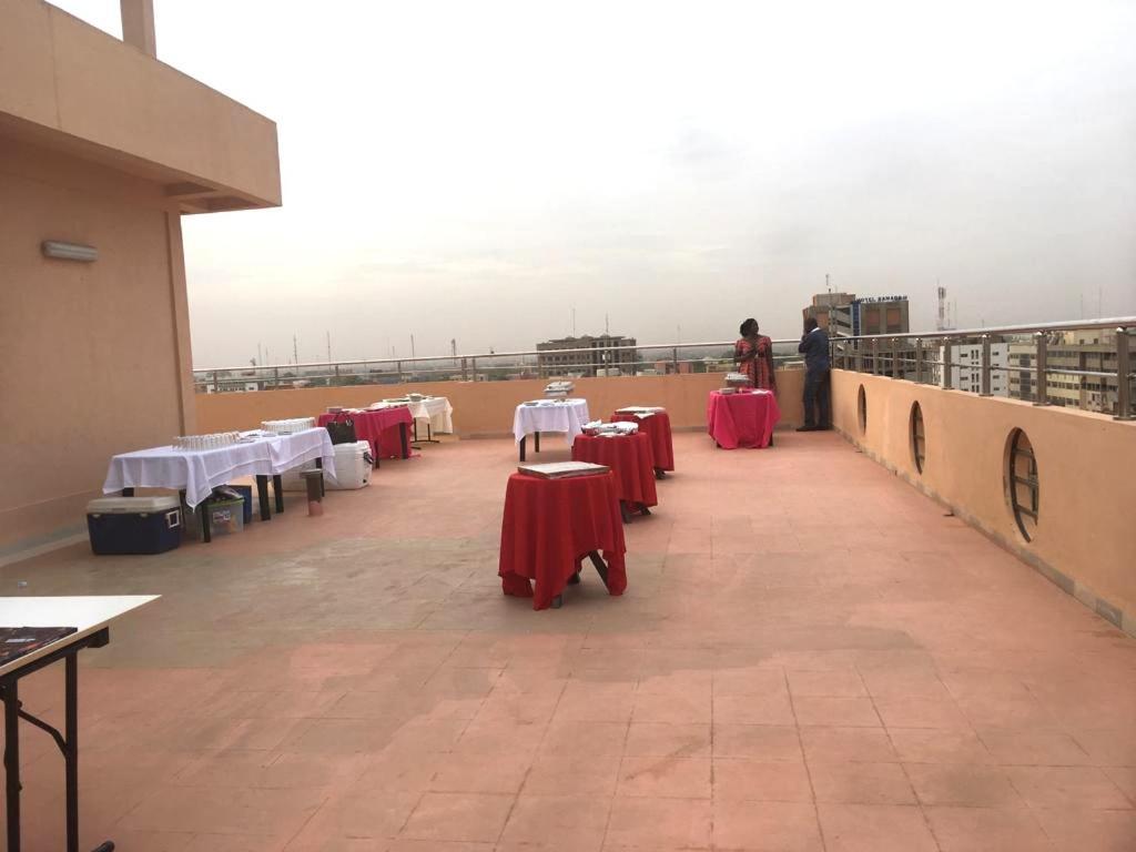 Hotel Les Fleurettes Ouagadougou Esterno foto