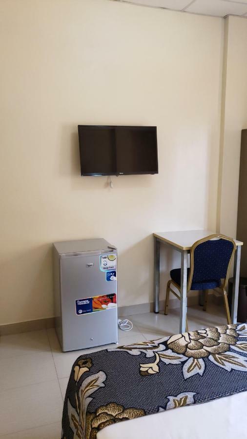 Hotel Les Fleurettes Ouagadougou Esterno foto